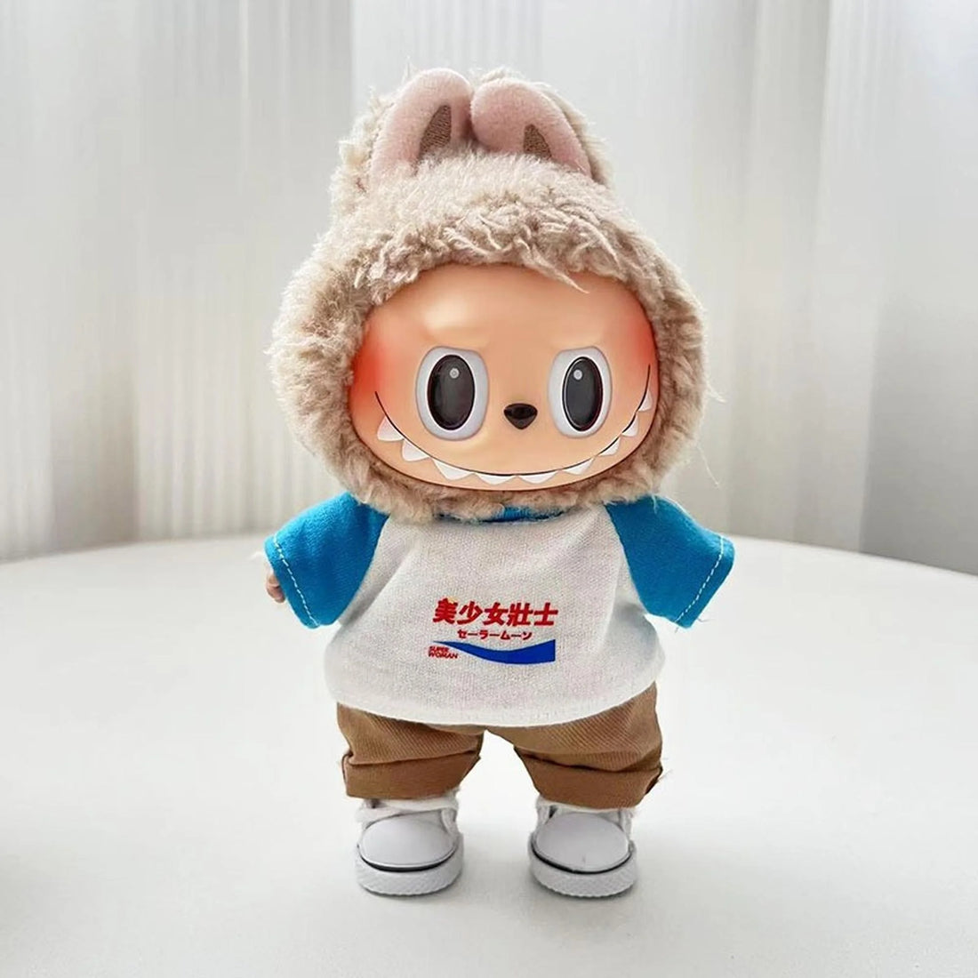 Labubu Clothes Labubu Beauty Warrior T-Shirt + Khaki Pants + White Canvas Shoes