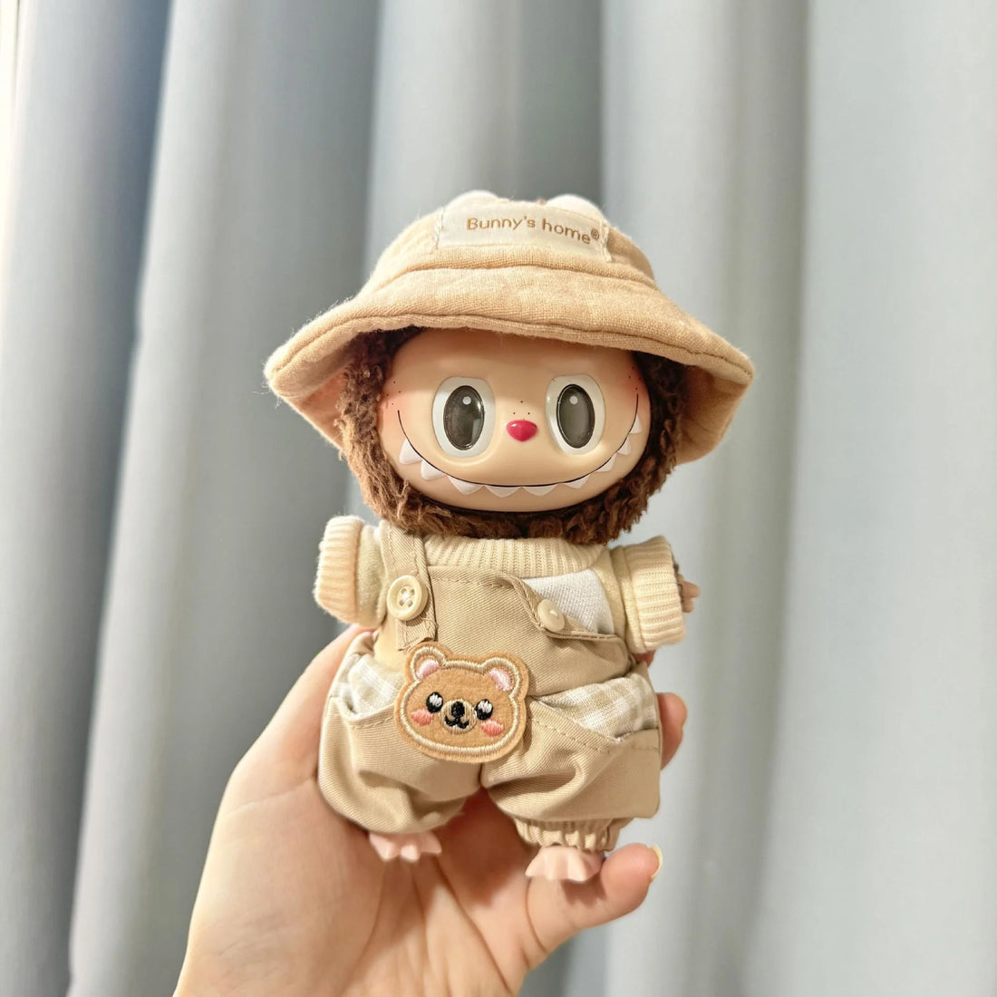 Labubu Clothes Labubu Brown Bear Crossbody Bag + Little Bunny Hat