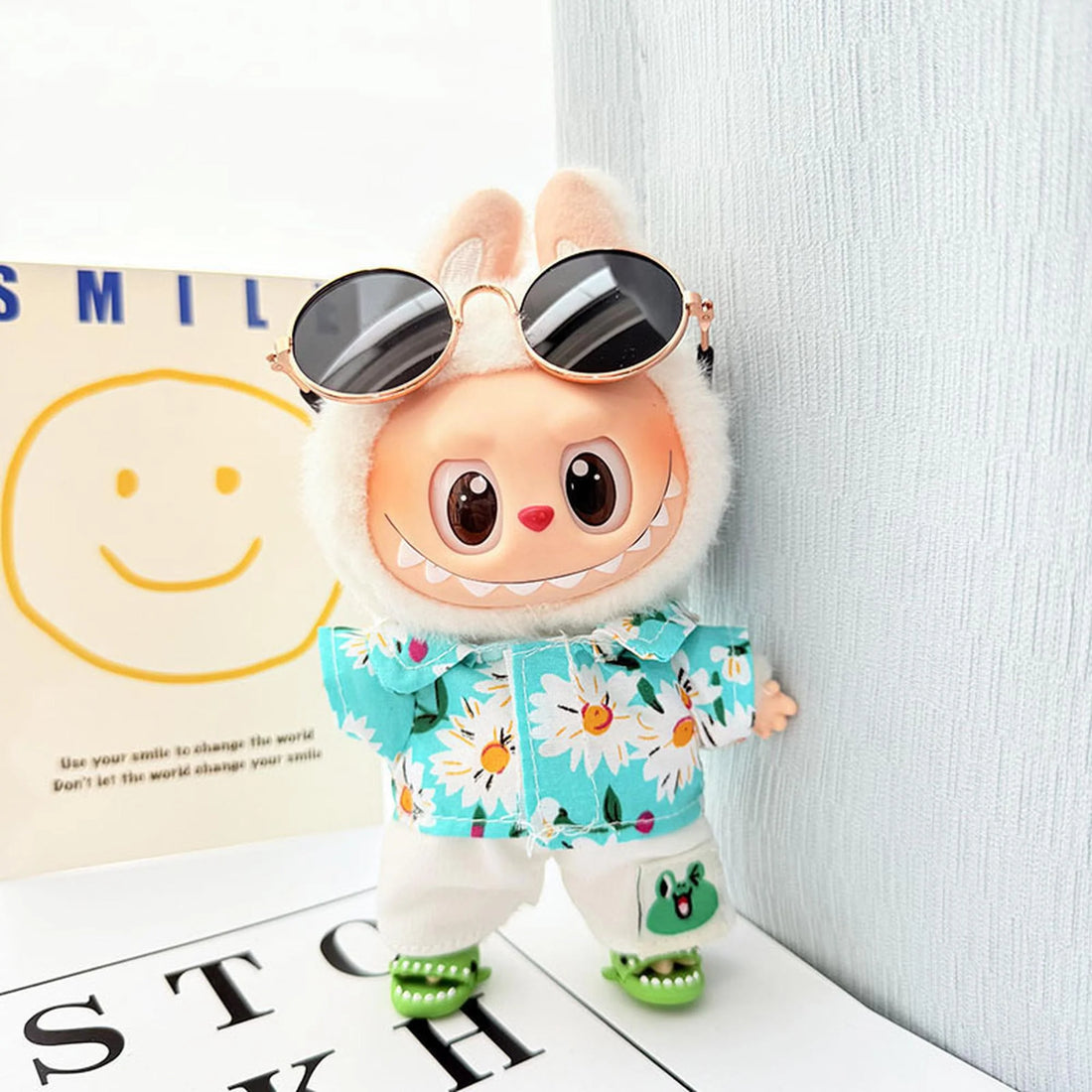 Labubu Clothes Labubu Green Shark Shoes + Sky Blue Beach Set