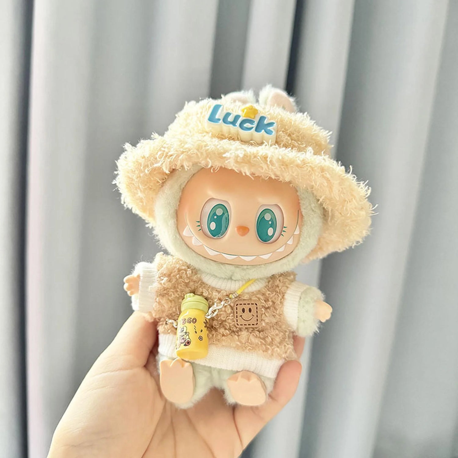 Labubu Clothes Labubu Lucky Hat + Brown Circle Sweater + Yellow Water Bottle