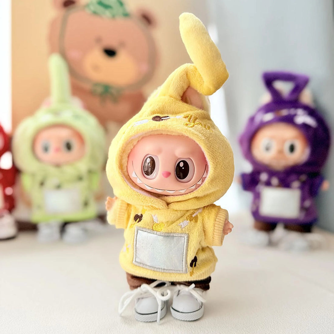Labubu Clothes Labubu White Canvas Sneakers + Yellow Antenna Outfit