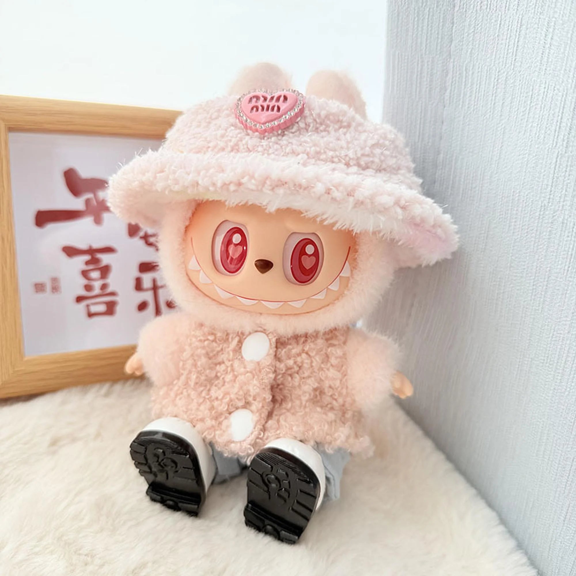 Labubu Clothes Labubu White Square-Toe Shoes + New Pink Diamond Hat + Pink Double-Buckle Circle Sweater Two-Piece Set