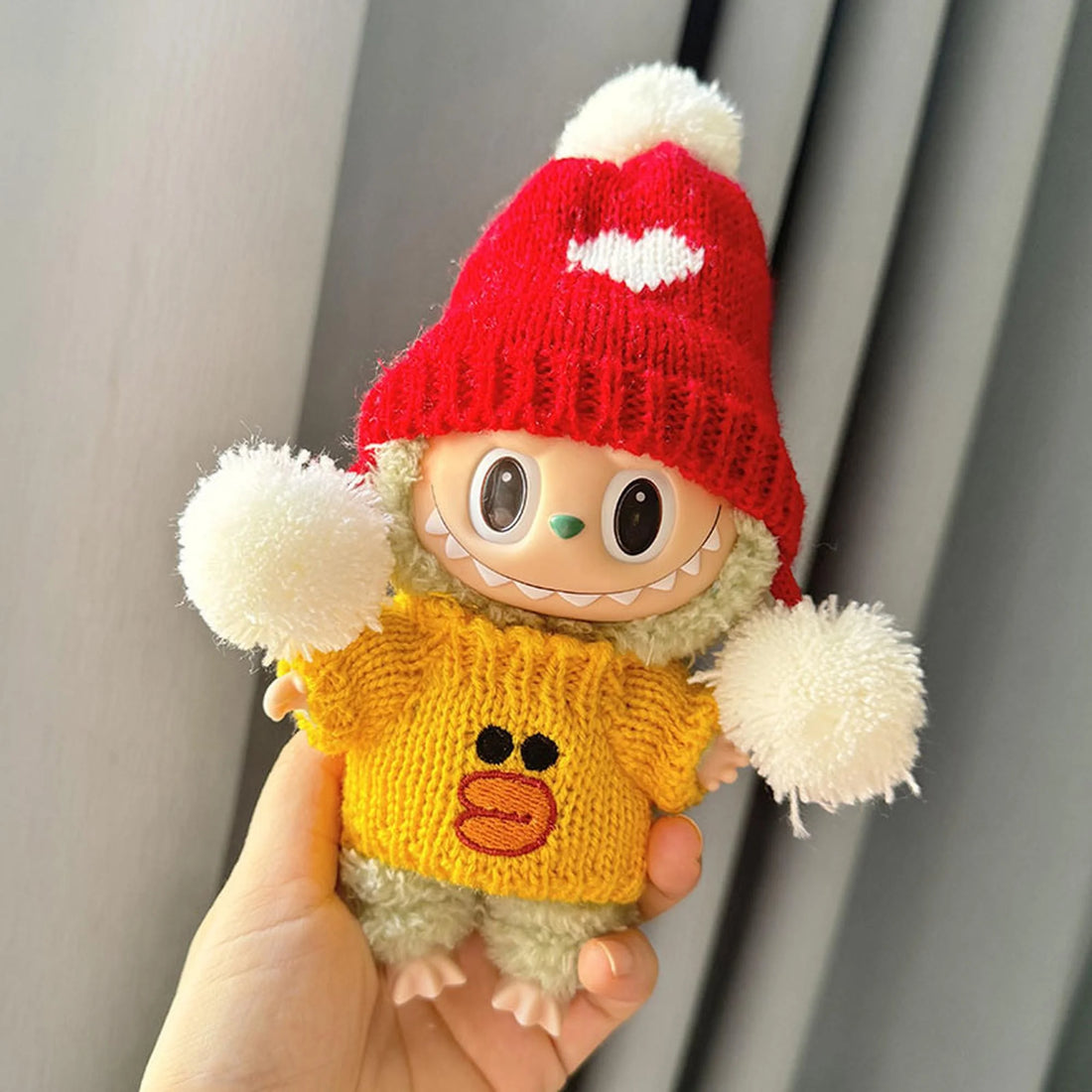 Labubu Clothes Labubu Yellow Duck Knit Sweater Charm + Tiny Heart Hat