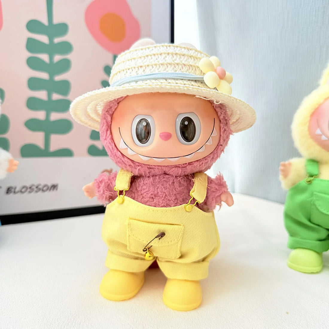 Labubu Clothes Labubu Yellow Flat Brim Hat + Yellow Rain Boots + Sunny Little Builder Yellow